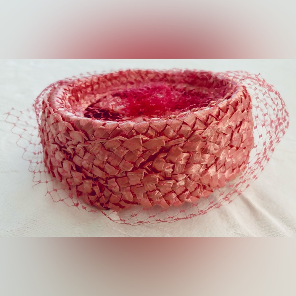 Vintage Pillbox Hat 40s/50s pink with veil—perfect for Dolores Umbridge costume!